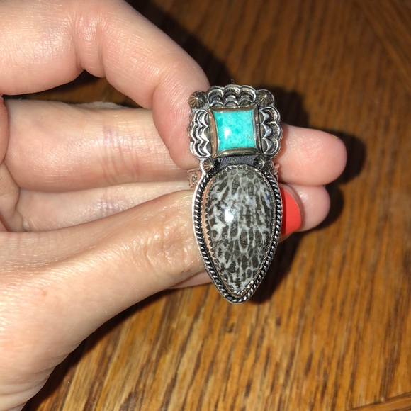 NWOT turquoise and black fossil coral ring - Picture 3 of 5